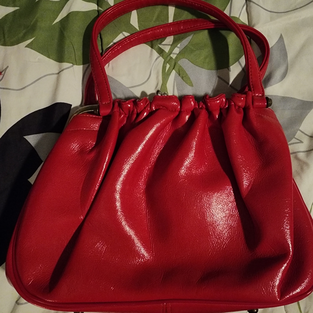 Elegant Red Vintage Bag From The 1950's - Picture 2 of 4